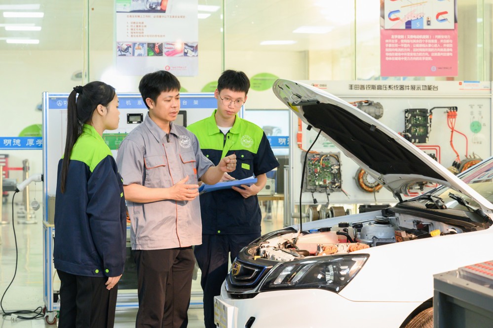 新能源汽车实训中心