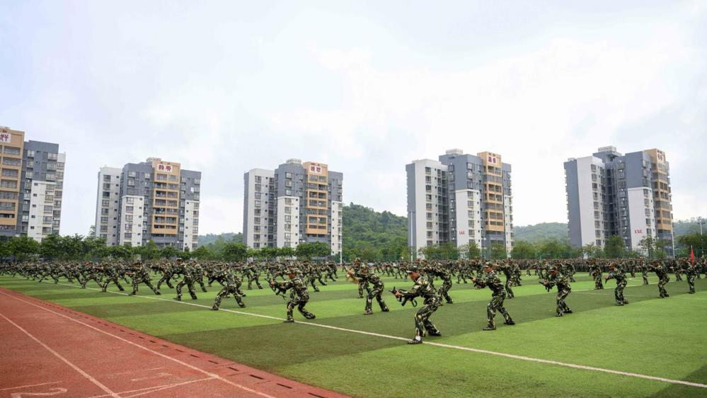 D:/桌面/新闻稿件汇总/新建文件夹/JPEG/JPEG/新建文件夹/JPEG/智能工程学院《刺杀操》表演 (3).jpg智能工程学院《刺杀操》表演 (3)