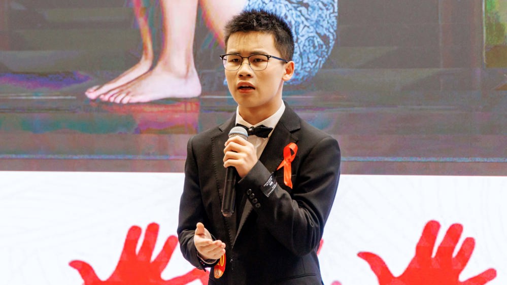 预防艾滋演讲比赛中组选手6特写